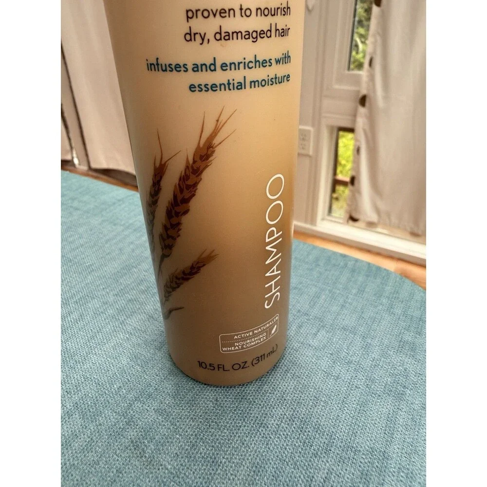 Aveeno Active Naturals Shampoo Nourish + Moisturize 10.5 OZ Wheat Oat Dry Hair